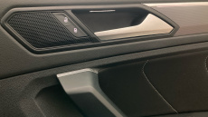 Volkswagen Tiguan 2.0 TDi 150 R-Line 5dr Diesel Estate